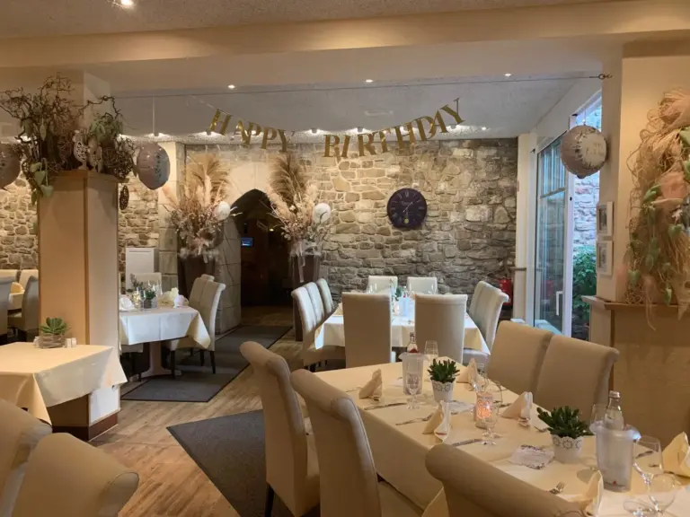 Feierlichkeiten, Tagungen oder Beerdigungskaffee